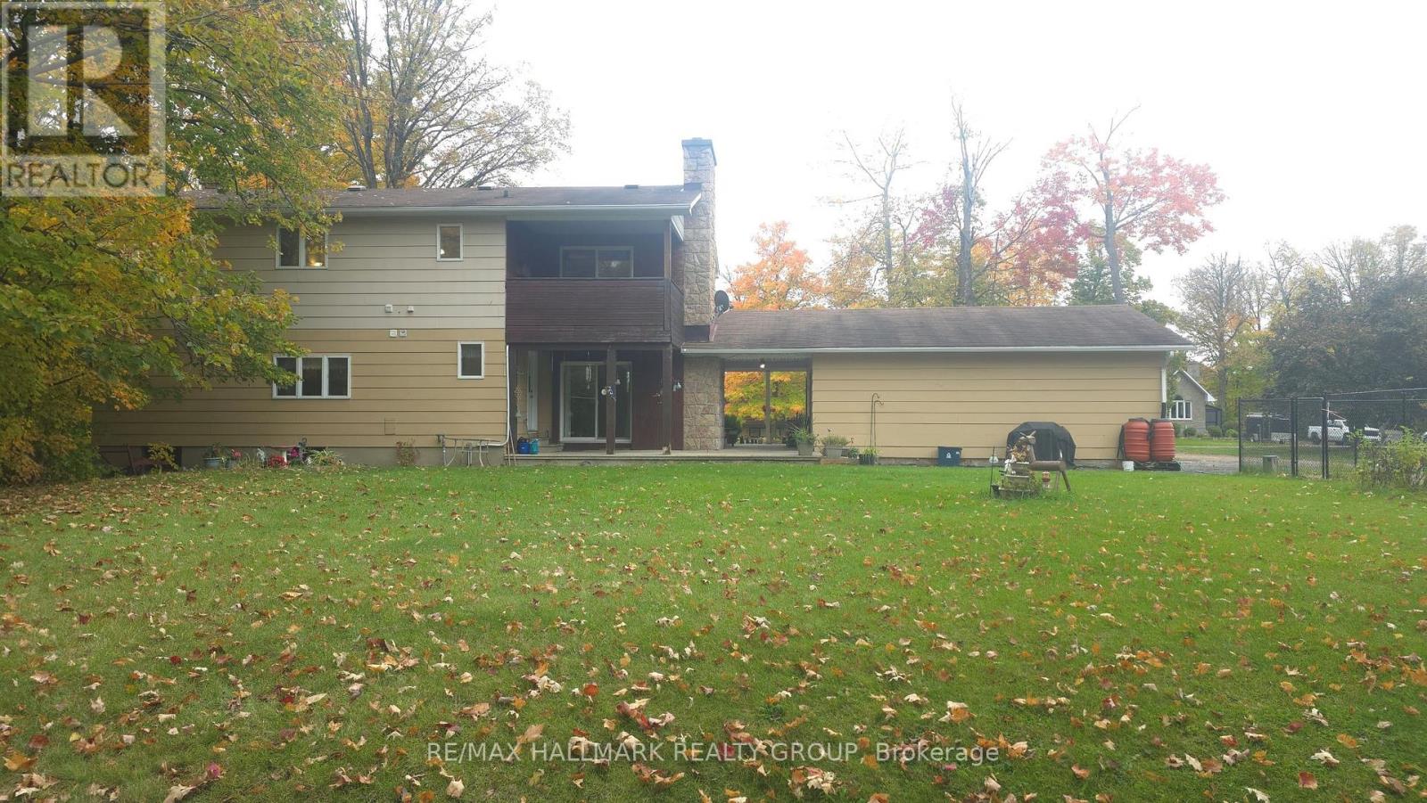 860 Munro Drive — photo 40