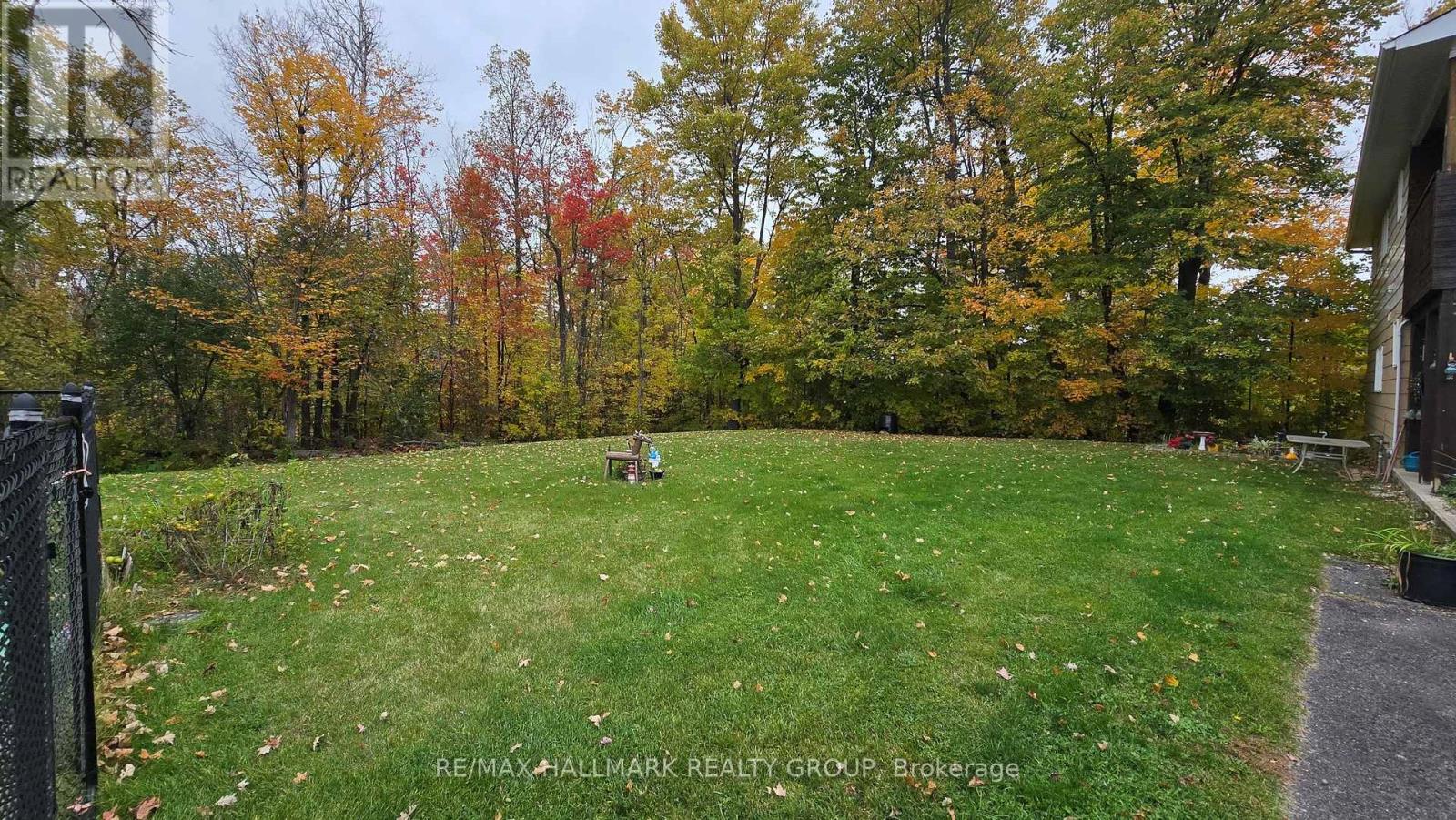 860 Munro Drive — photo 41