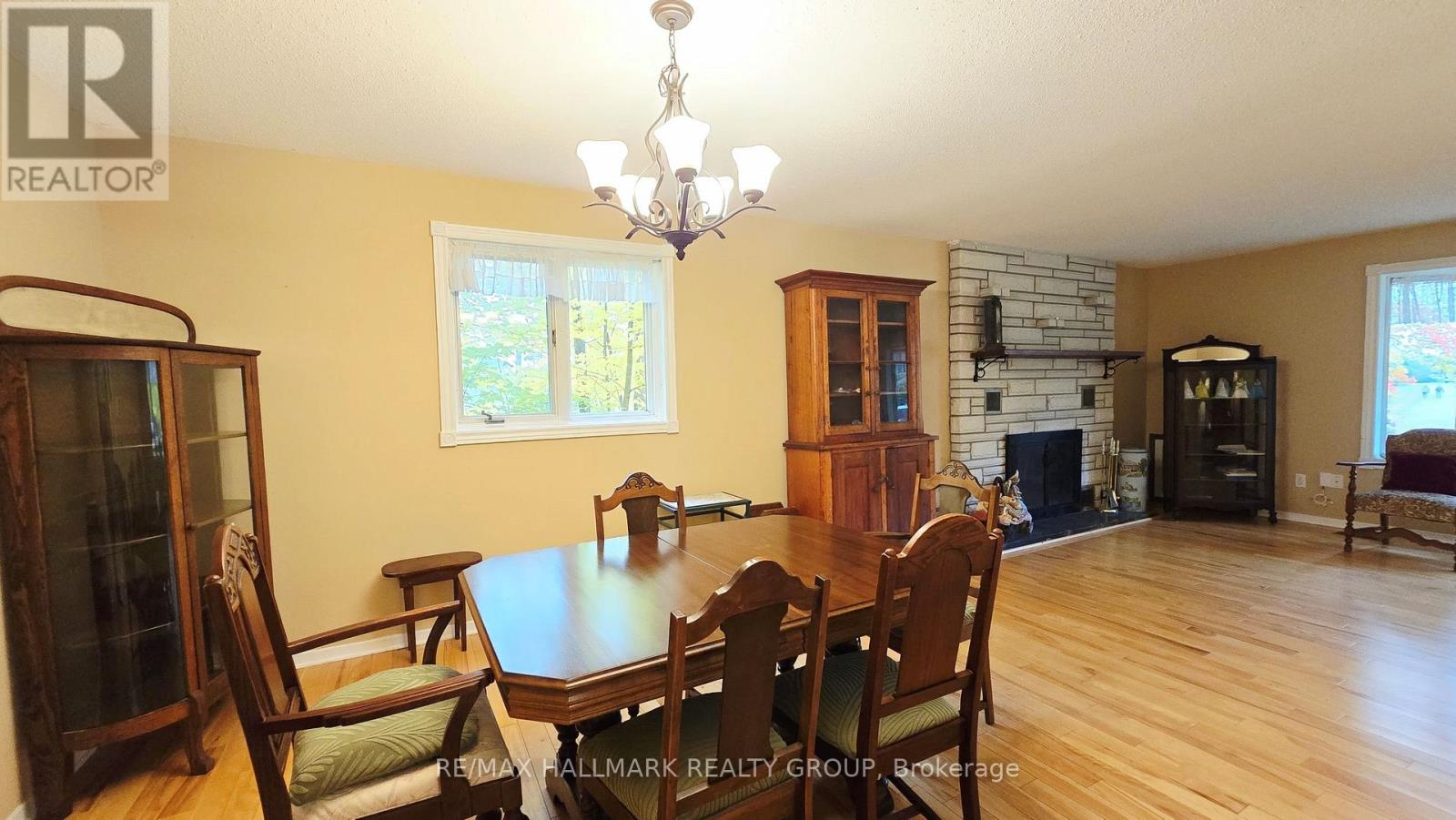 860 MUNRO DRIVE, McNab/Braeside — photo 9