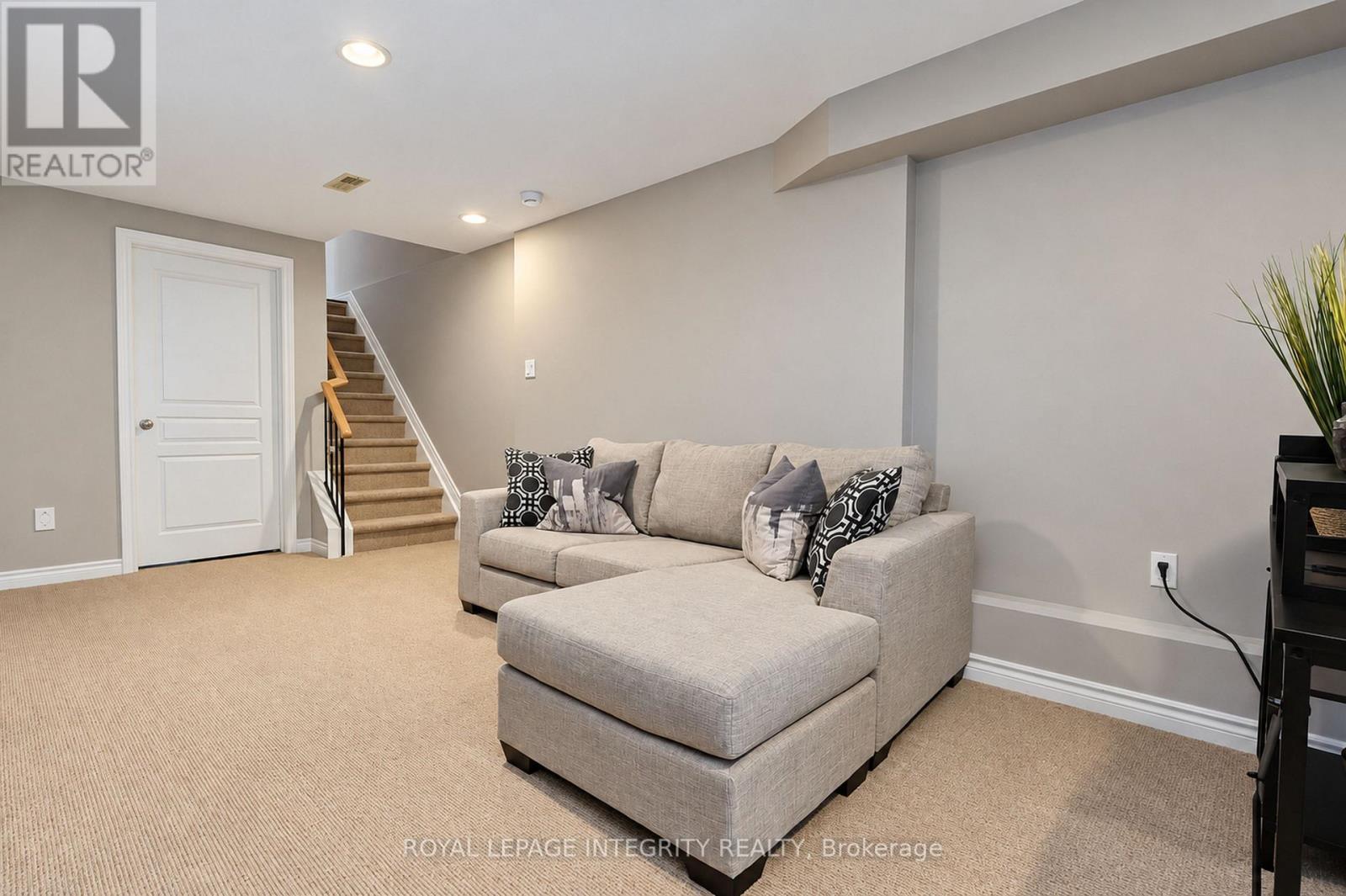 177 SADDLESMITH CIRCLE - 35