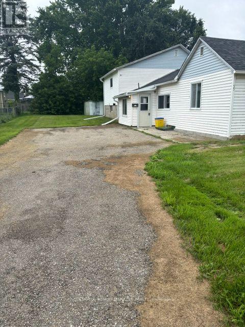 55 ALICE STREET, Smiths Falls — photo 4