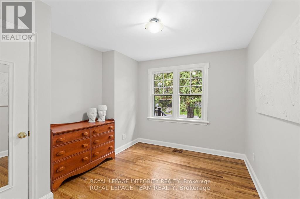 80 ST CLAIRE AVENUE, Ottawa — photo 12