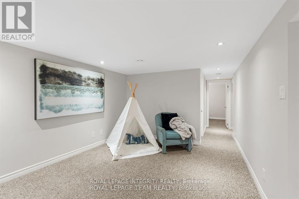 80 St Claire Avenue — photo 16