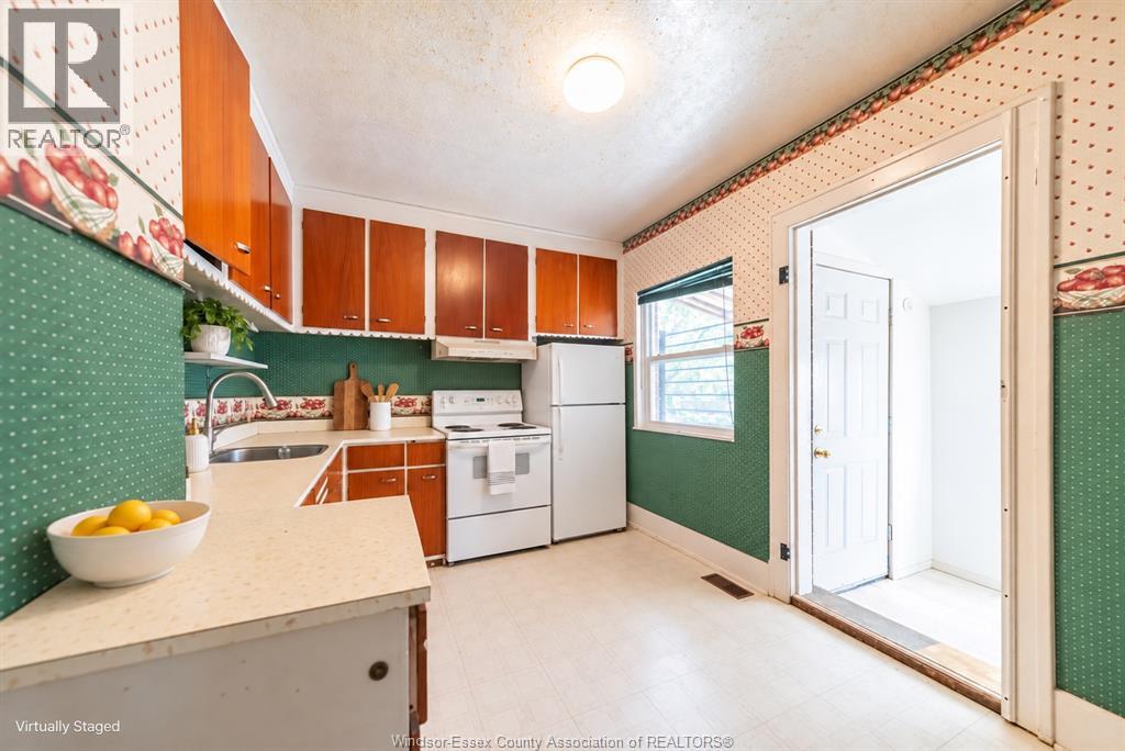 2137 YORK STREET - 8