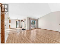 3pc Bathroom - 106 Elizabeth Way Se, Airdrie, AB T4B2H6 Photo 10
