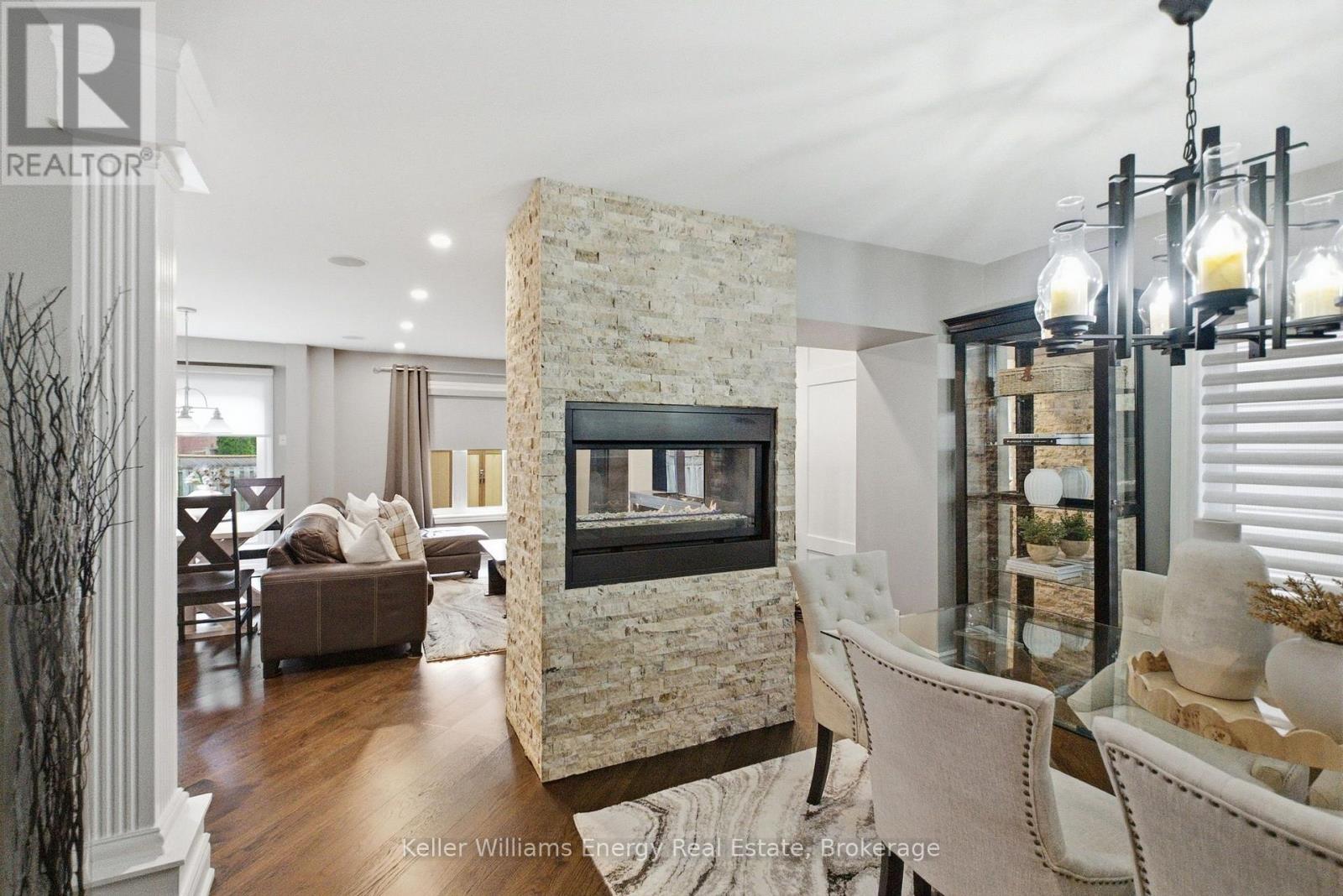 8 HOLLIMAN LANE, Ajax (South East) — photo 12