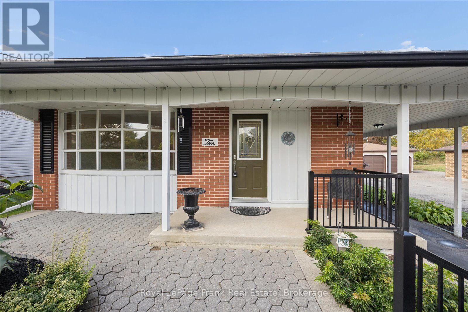 10 SUNICREST BOULEVARD, Clarington (Bowmanville) — photo 2
