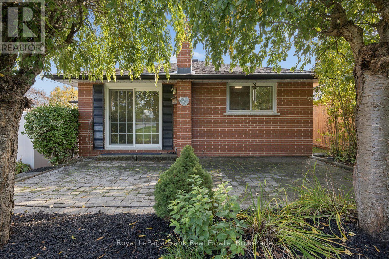 10 Sunicrest Boulevard — photo 29