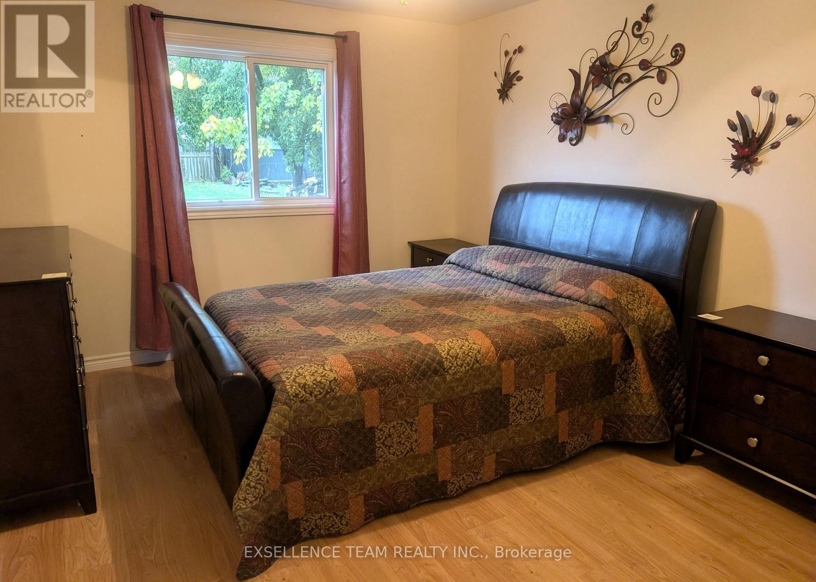 13 St Lawrence Street — photo 15