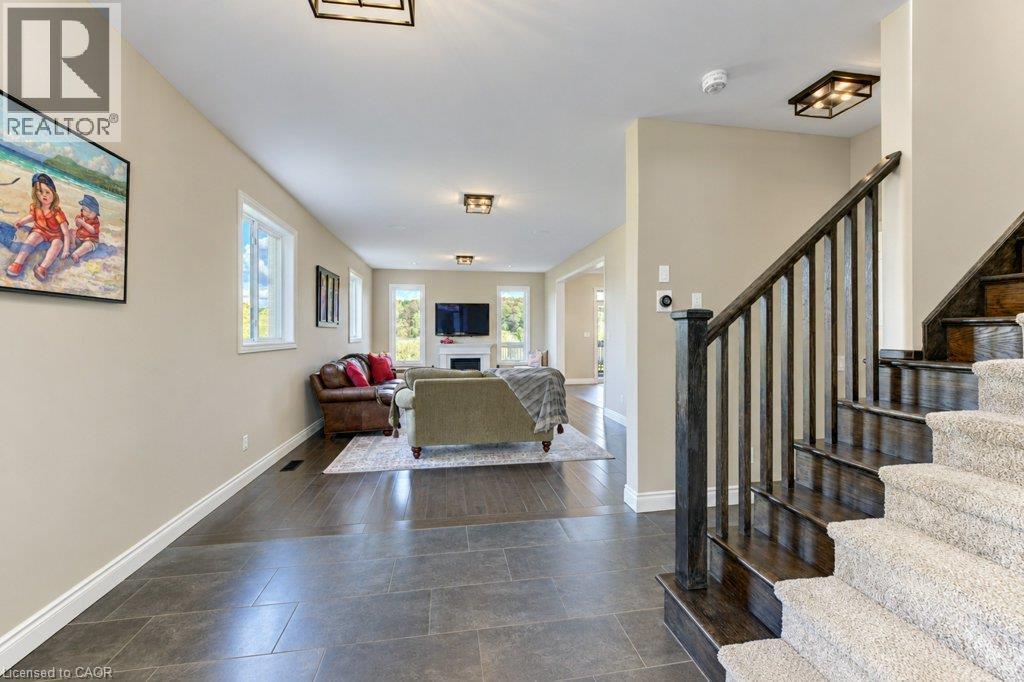 524 SUNDEW Drive, Waterloo — photo 5