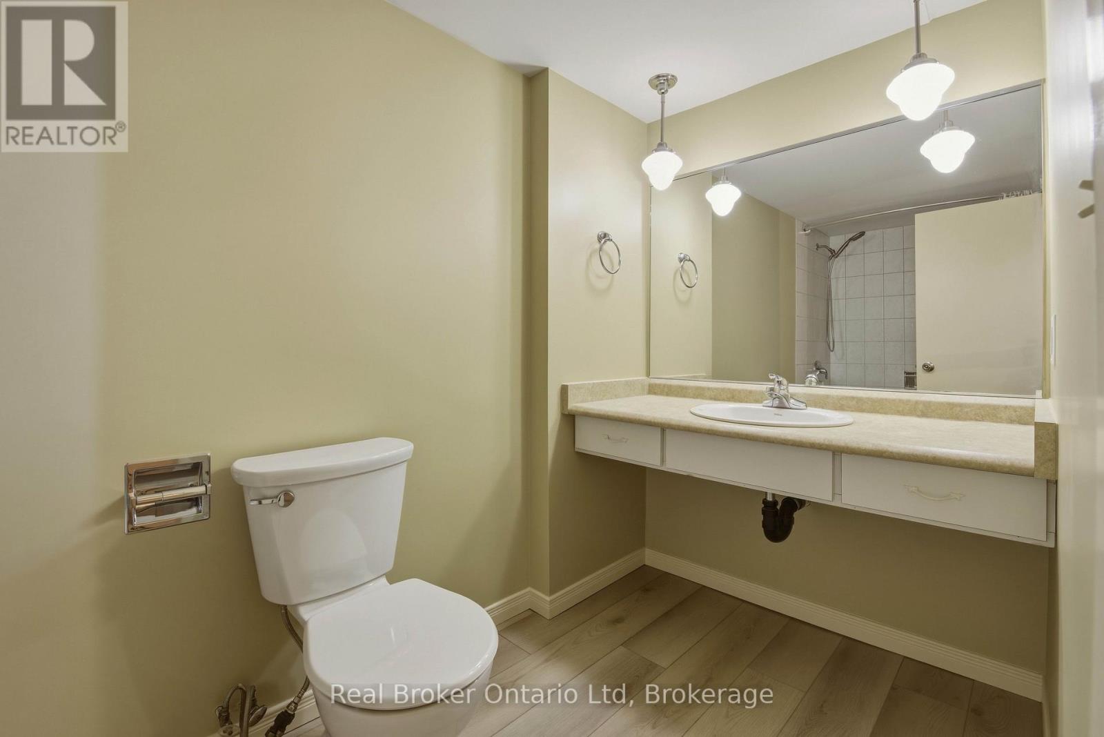 940 5th Avenue East — photo 13