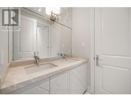13 Legacy Court, Toronto, ON M2L2Y7 Photo 25