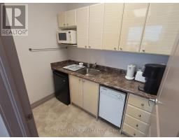 713 B - 18 Wynford Drive, Toronto, ON M3C3S2 Photo 14
