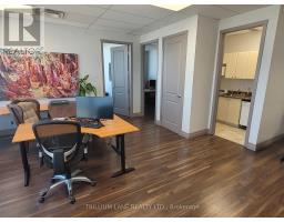 713 B - 18 Wynford Drive, Toronto, ON M3C3S2 Photo 9