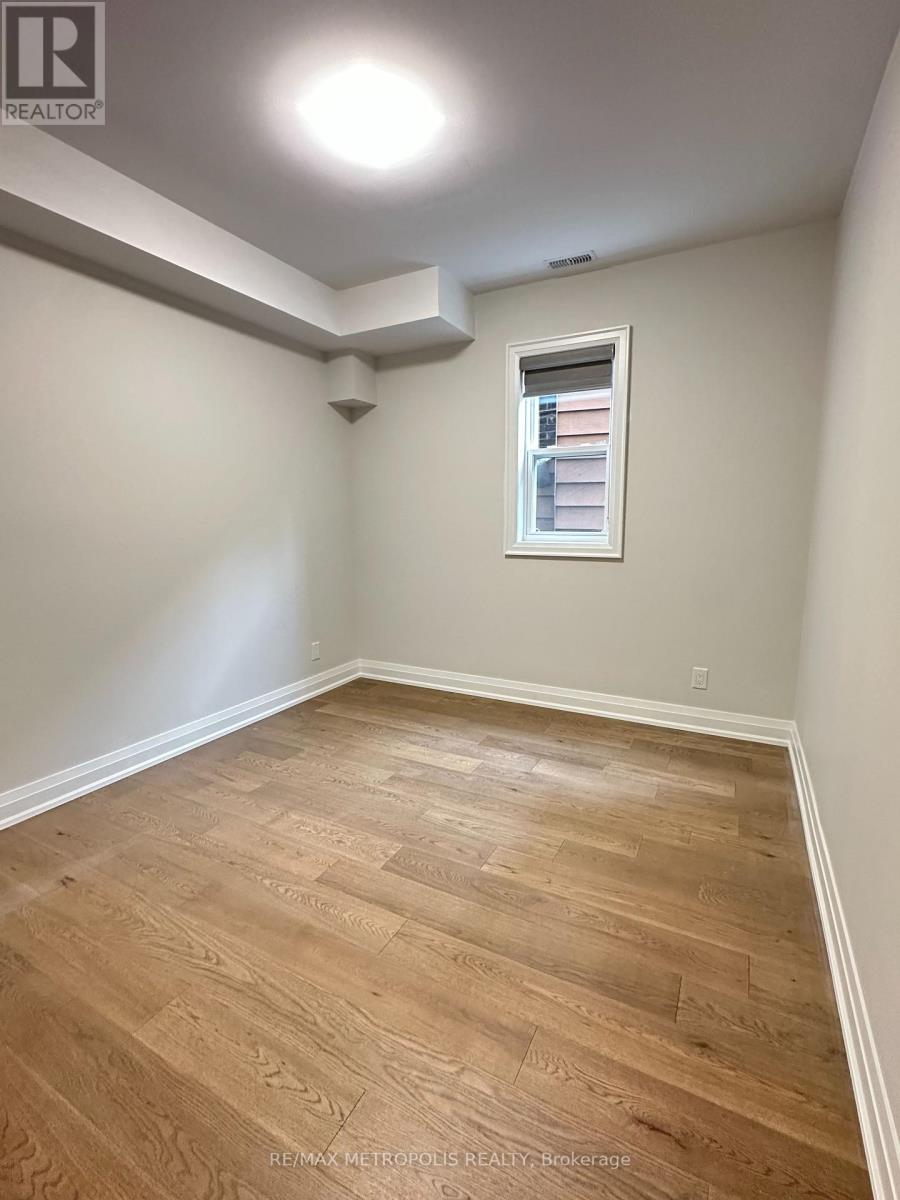 94 SAINT CLARENS AVENUE, Toronto (Little Portugal) — photo 5