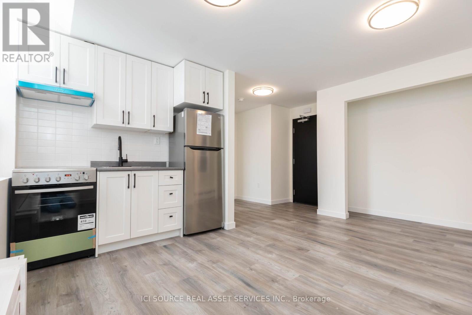 55 Madison Avenue, Toronto, ON photo 13