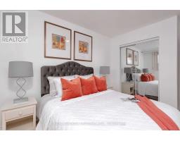 Upper - 57 Lanark Avenue, Toronto, ON M6C2B5 Photo 9