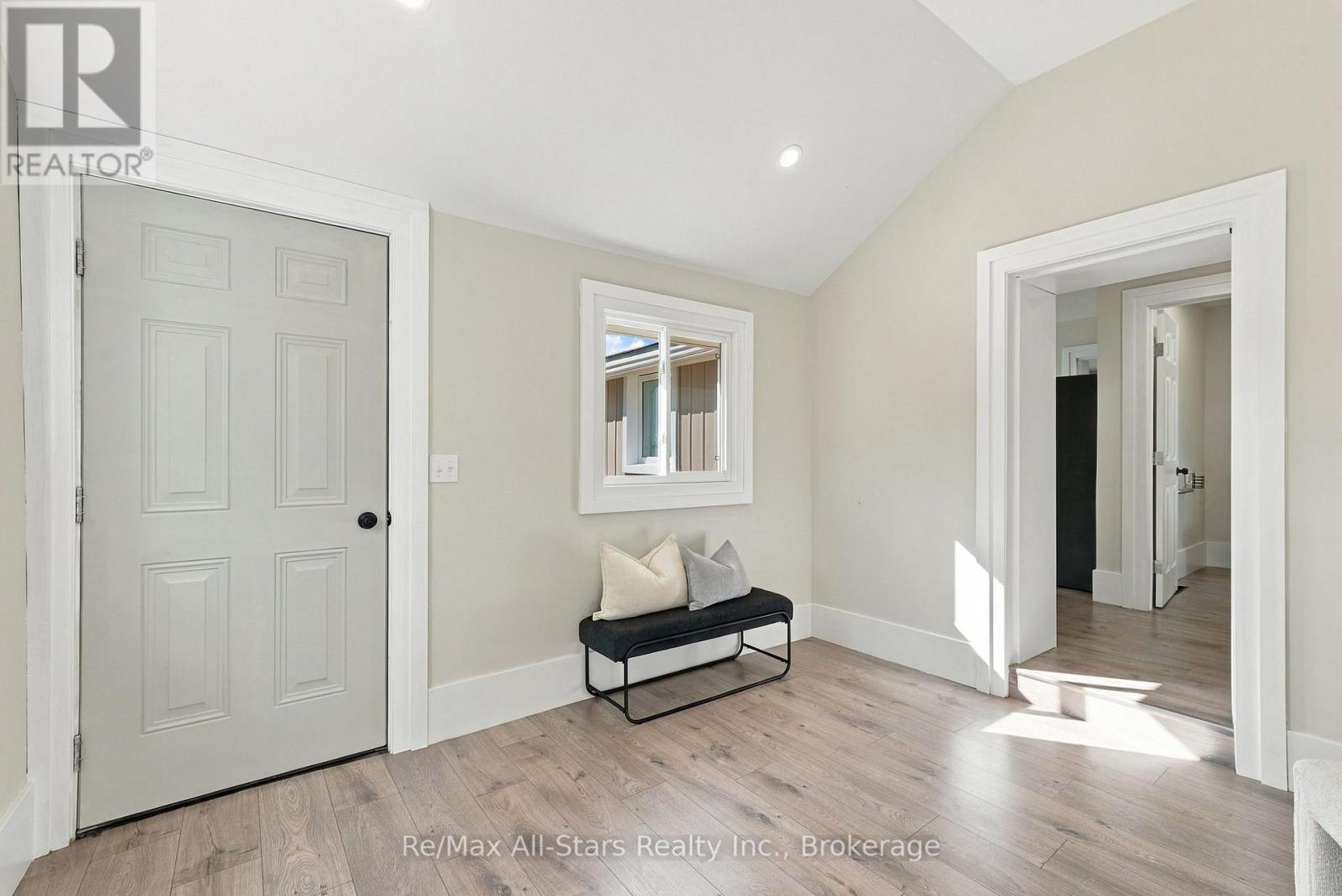 3 BERTIE STREET - 8