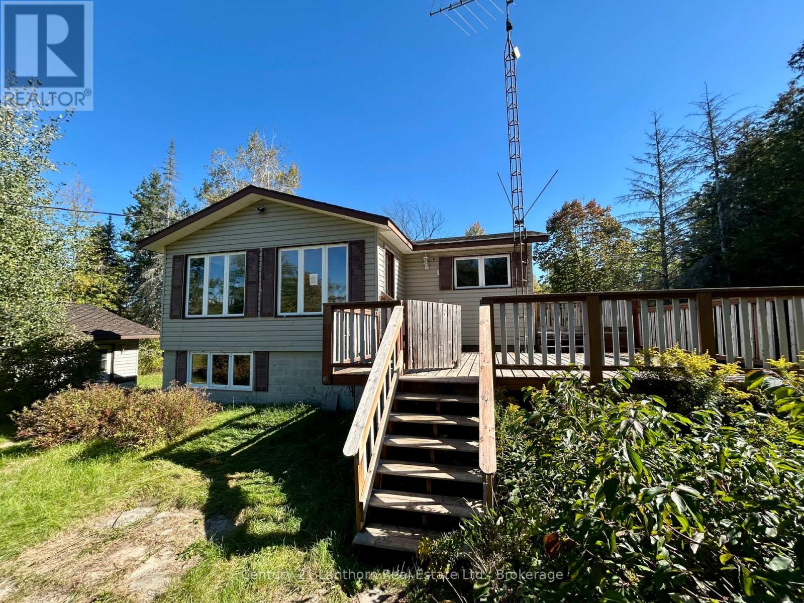 67 ROCKHAVEN CRESCENT - 3