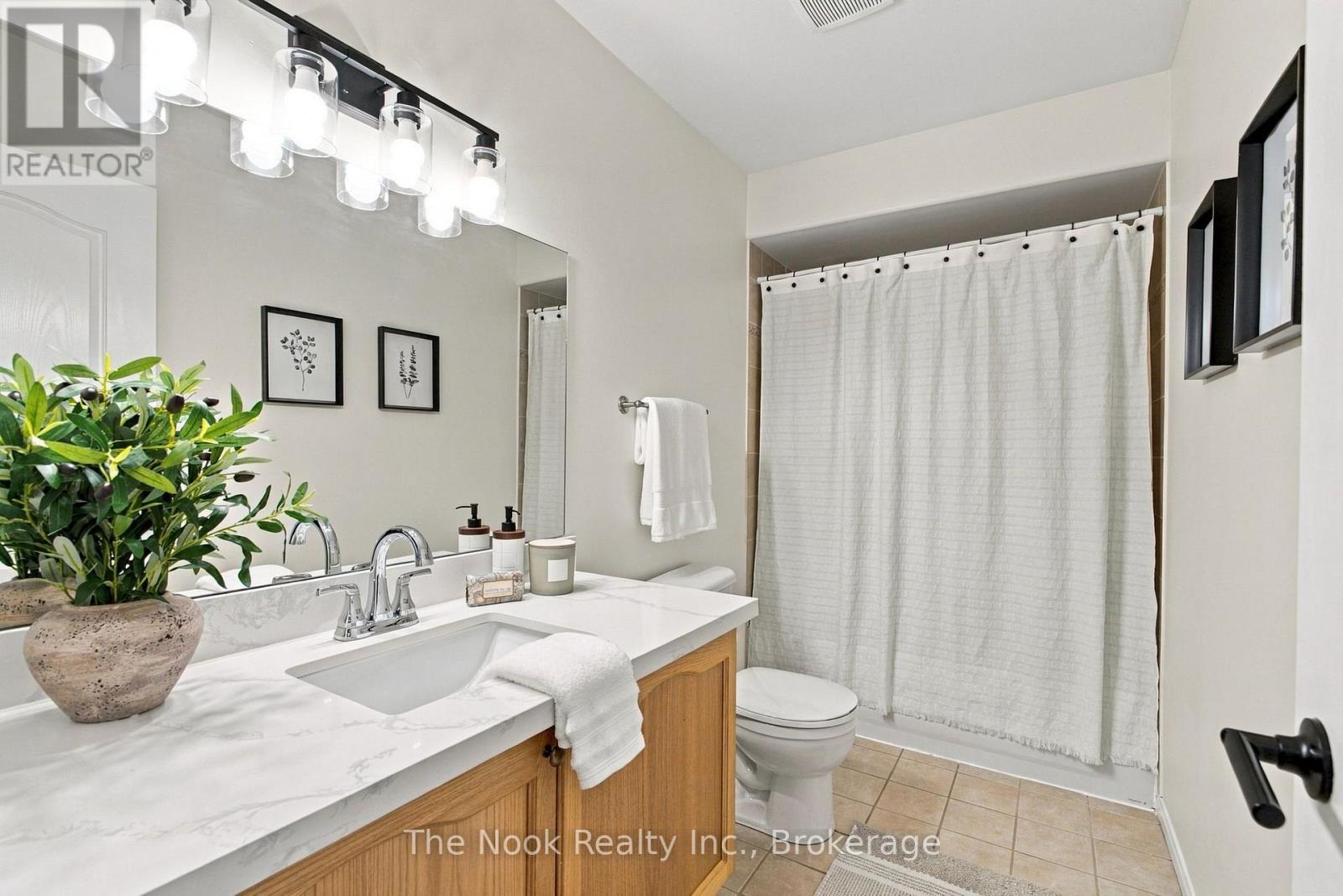 33 Laing Court — photo 24