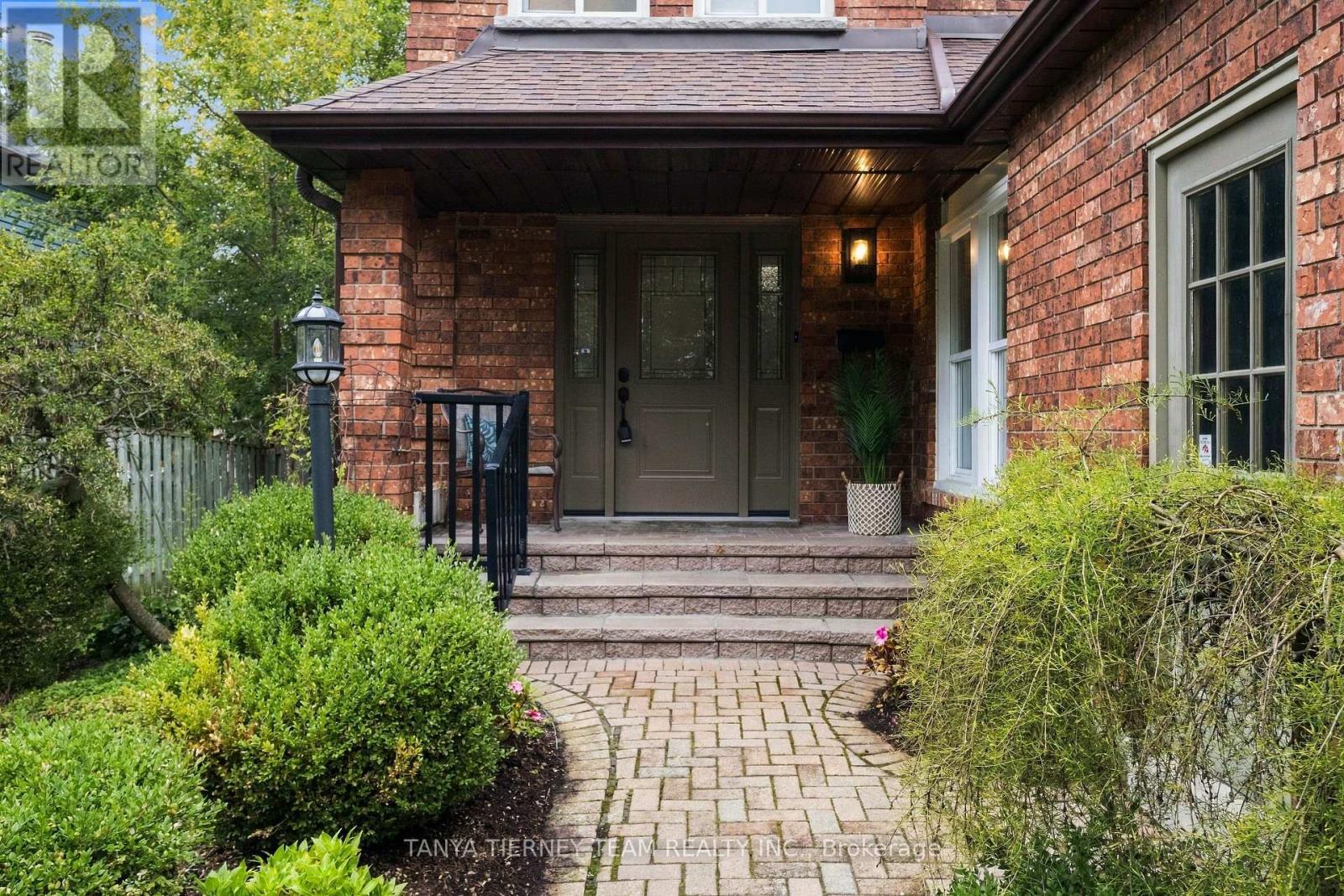 25 COULTON COURT - 5