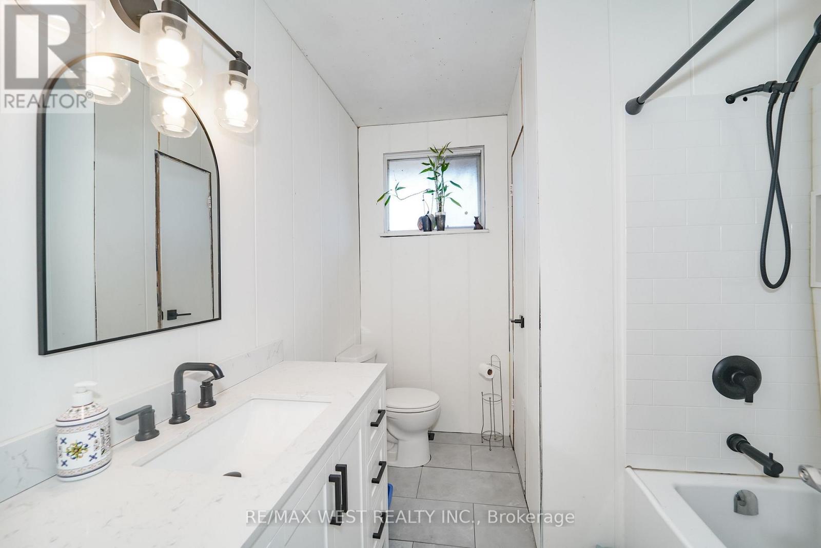 218 QUETICO AVENUE - 6