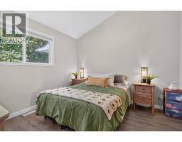 9, 567 Edmonton Trail NE - photo 24