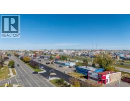 9, 567 Edmonton Trail NE - photo 33