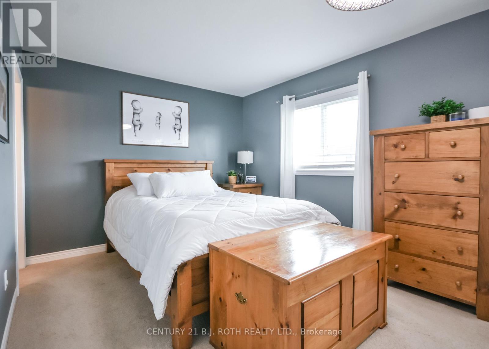 114 STONEMOUNT CRESCENT - 19