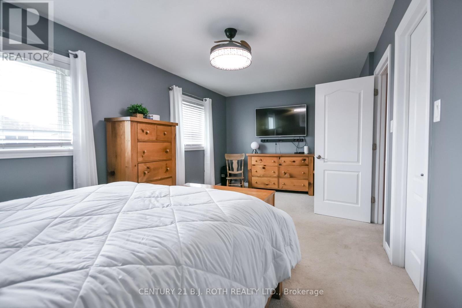114 STONEMOUNT CRESCENT - 20