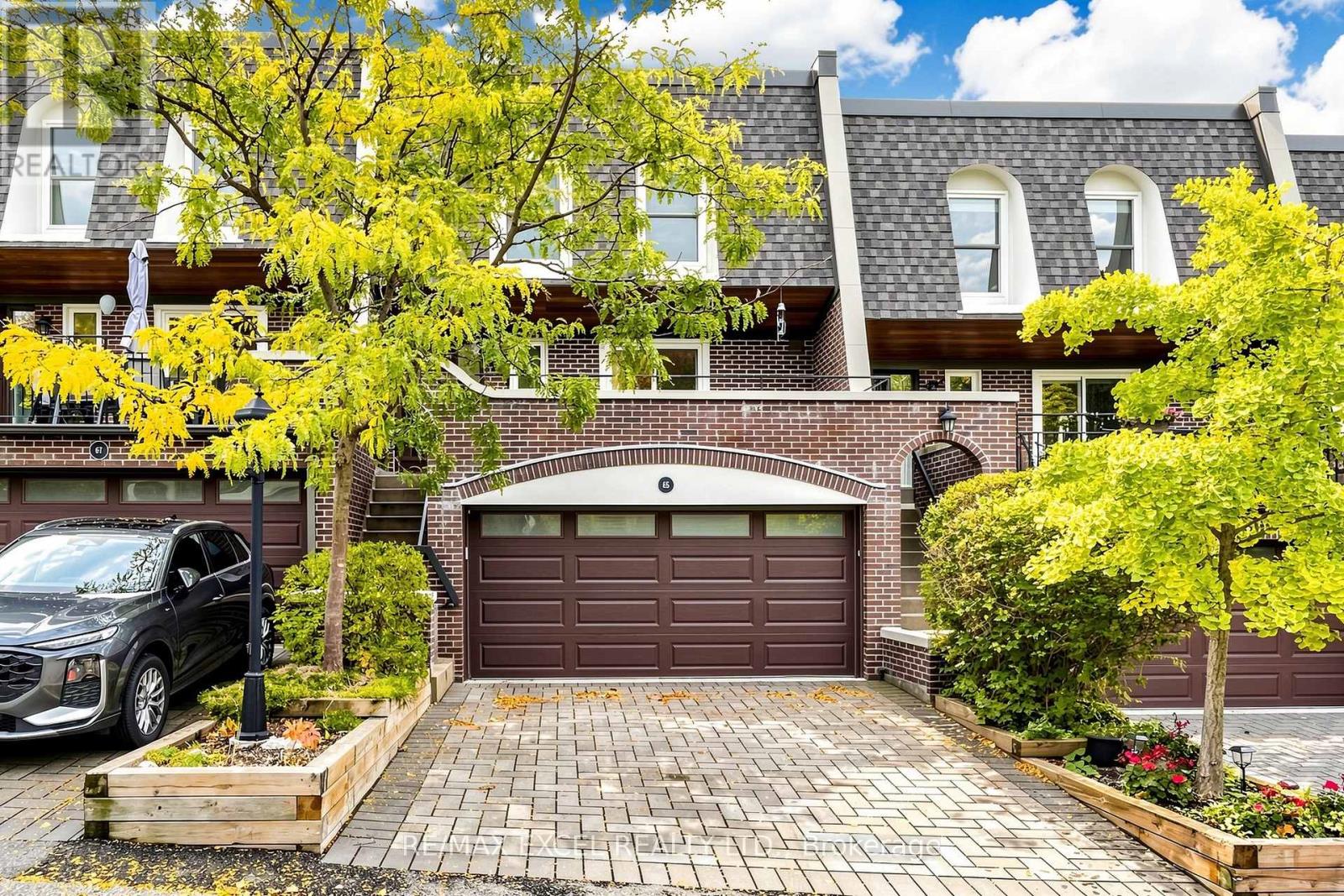 55 - 65 QUAIL VALLEY LANE, Markham (German Mills)