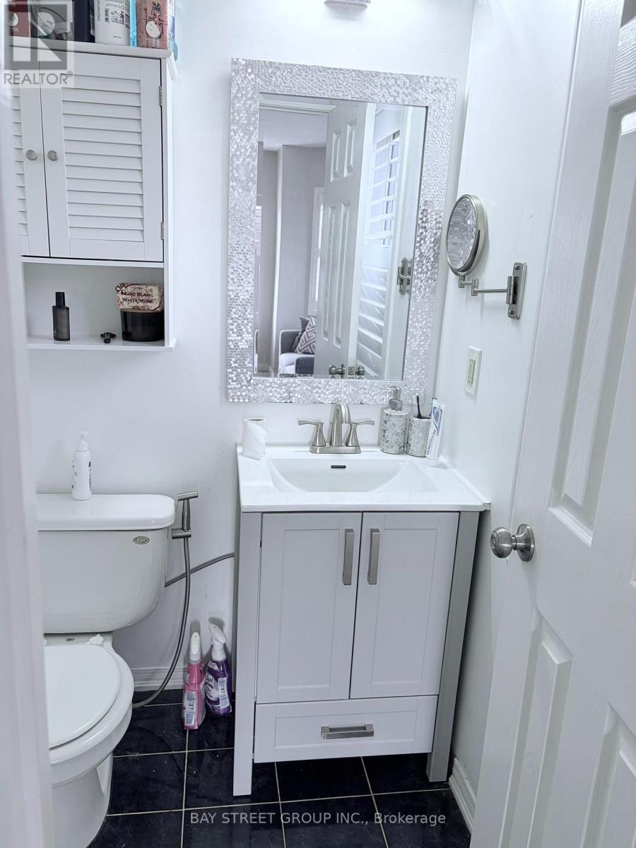 5 KING WILLIAM CRESCENT, Richmond Hill (Langstaff) — photo 11