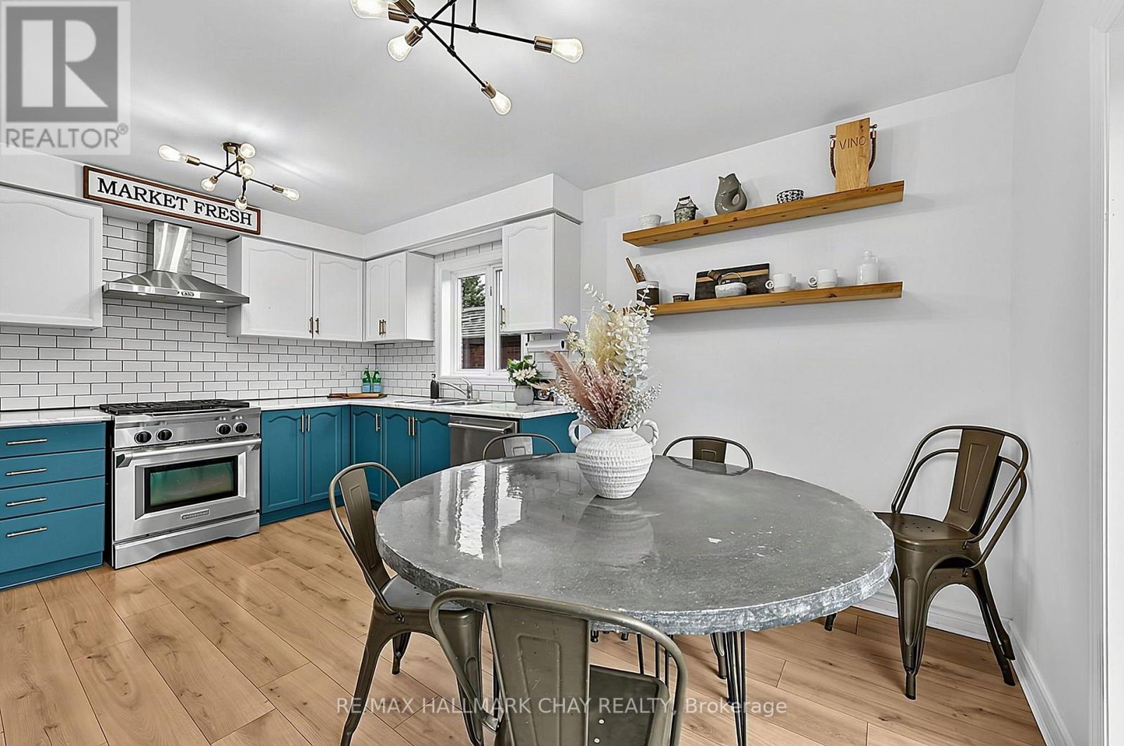 17 PRINCE DRIVE, Bradford West Gwillimbury (Bradford) — photo 9