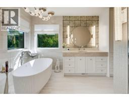 3015 Eastdowne Rd, Oak Bay, BC V8R5S1 Photo 47