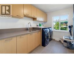 3015 Eastdowne Rd, Oak Bay, BC V8R5S1 Photo 56