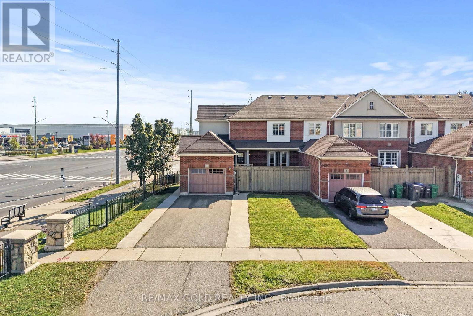 2 BELLCHASE TRAIL, Brampton (Bram East) — photo 3
