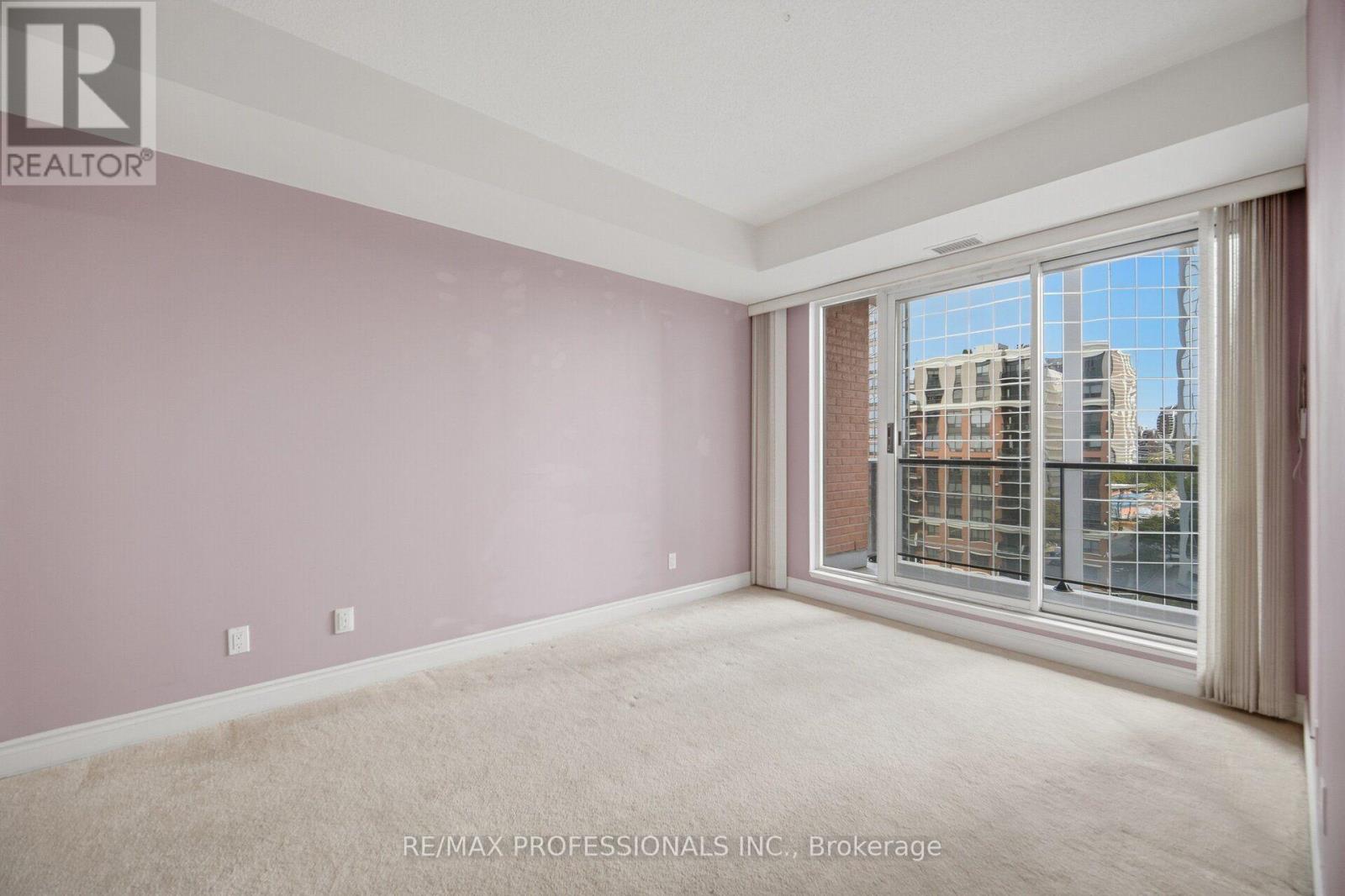 901- 2 Aberfoyle Crescent North, Toronto, ON photo 13