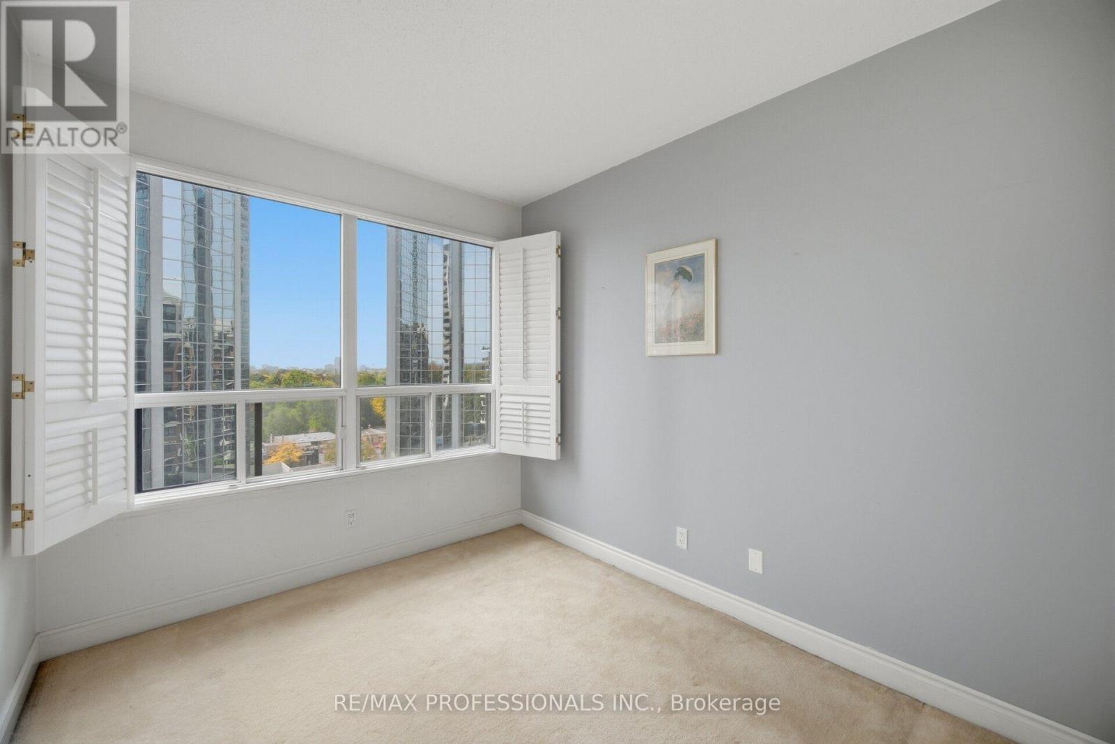 901- 2 Aberfoyle Crescent North, Toronto, ON photo 16