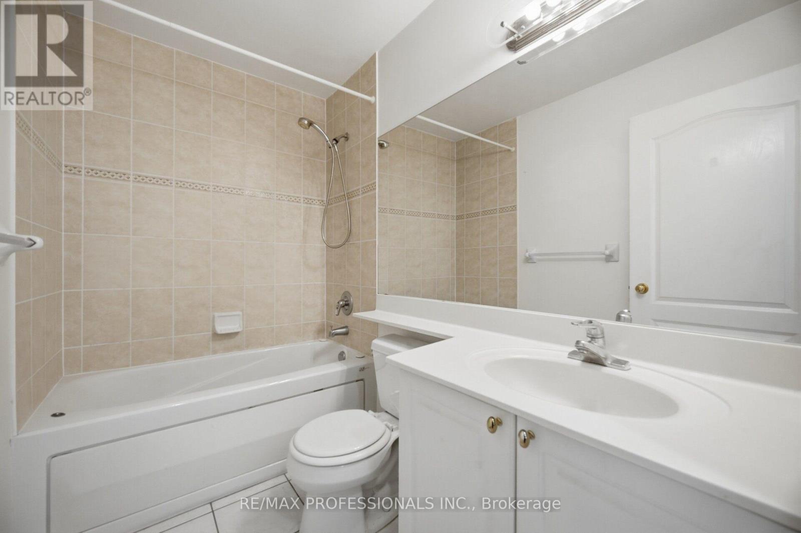 901- 2 Aberfoyle Crescent North, Toronto, ON photo 19