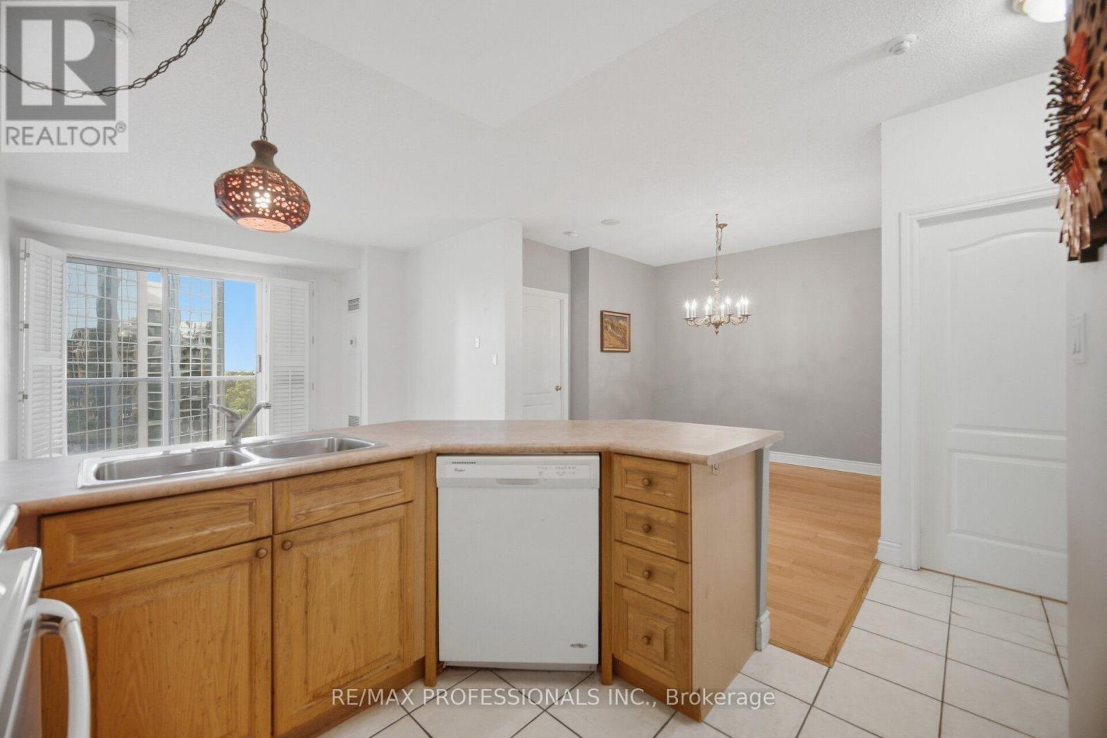 901 - 2 ABERFOYLE CRESCENT N, Toronto (Islington-City Centre West) — photo 9