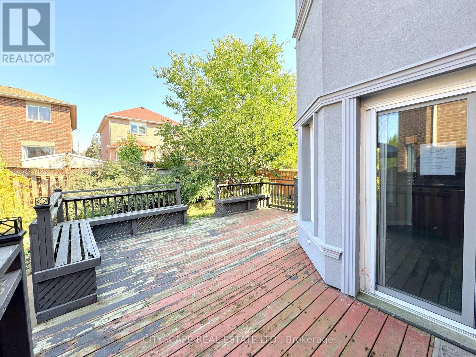 5615 WHITEHORN AVENUE - 44