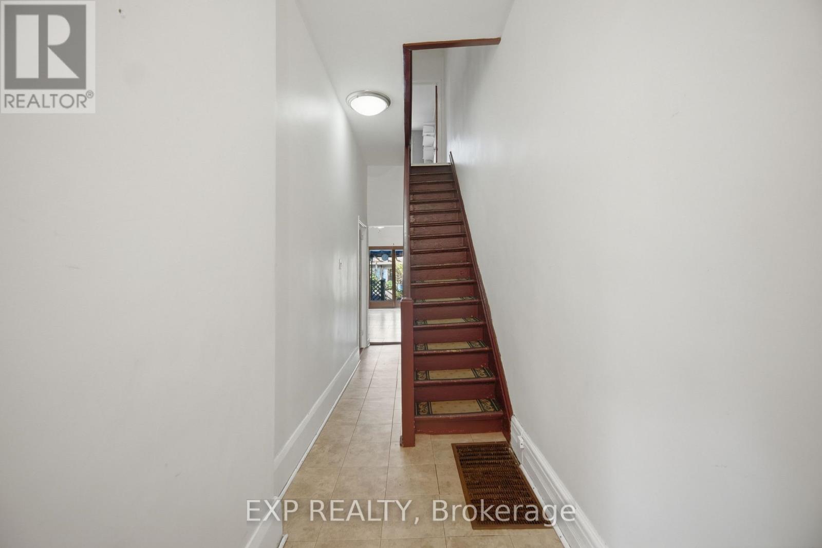 64 SYMINGTON AVENUE - 17