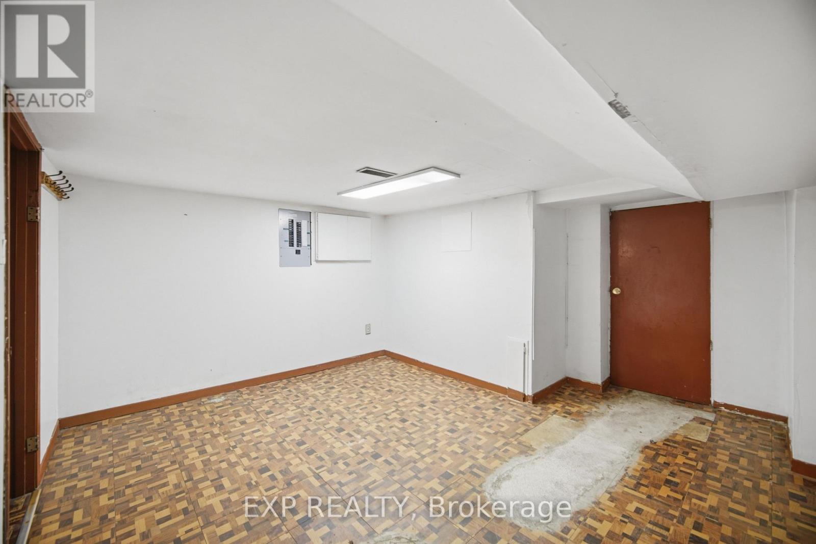 64 SYMINGTON AVENUE - 32