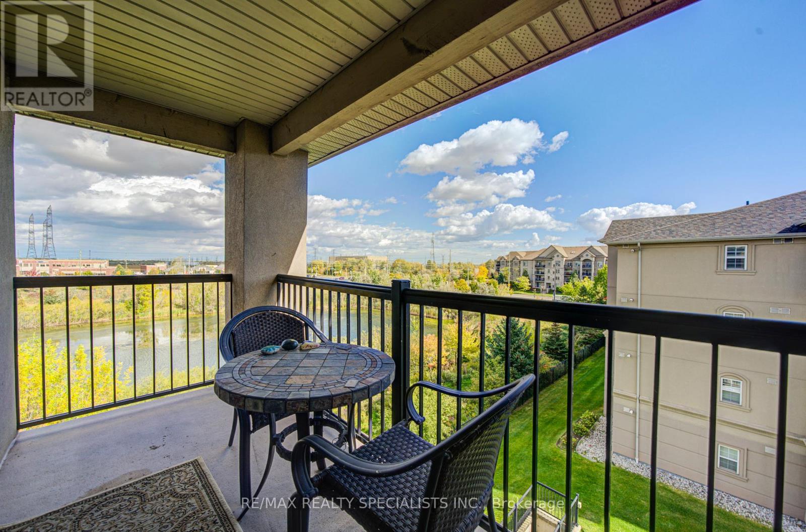 #414 1483 MAPLE AVENUE - 22