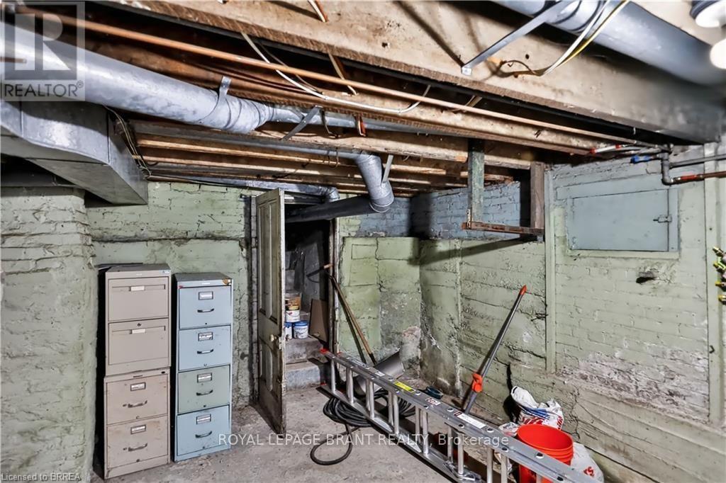 241 Brant Avenue — photo 24
