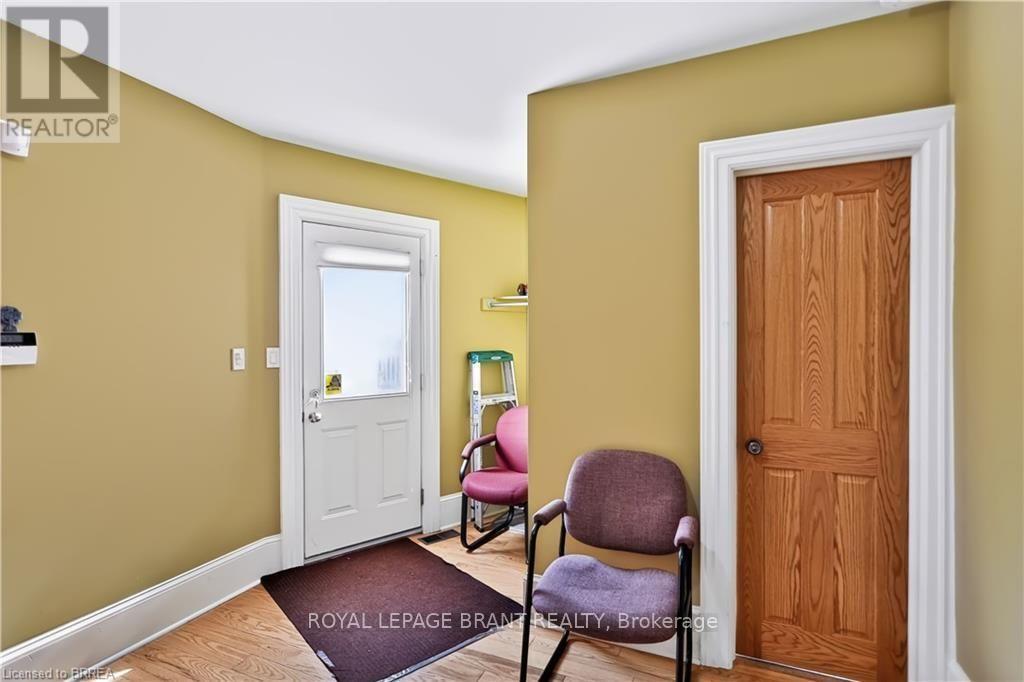 241 BRANT AVENUE, Brantford — photo 9
