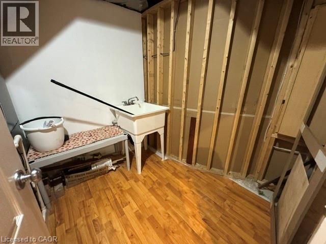 2165 Highcliffe Way — photo 36