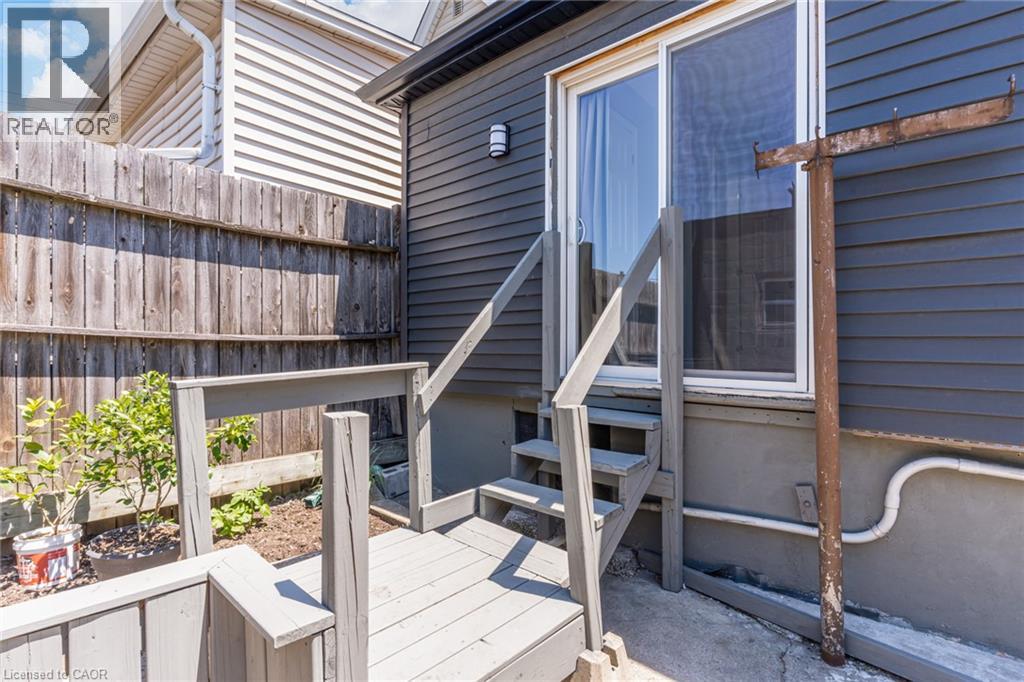 127 Barnesdale Avenue North — photo 36