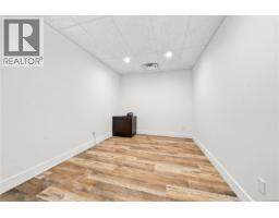4859 Johnston Rd, Port Alberni, BC V9Y5M2 Photo 17