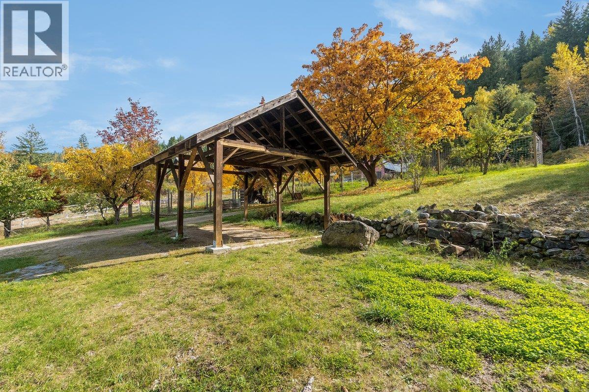 3051 Fofonow Road, Nelson - Image 1
